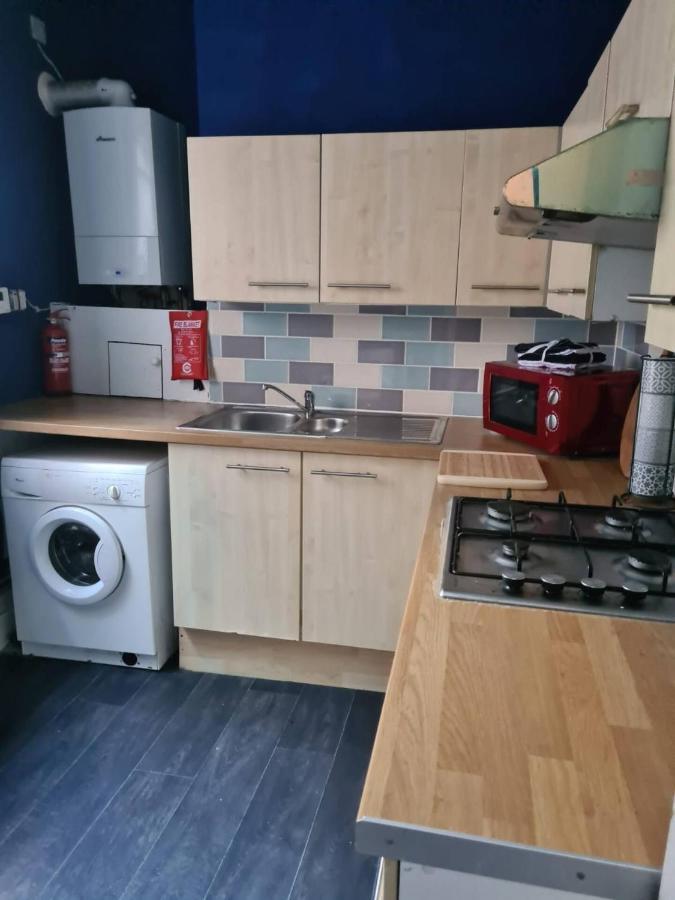 Large Digbeth Double Room Shared Bathroom Бирмингем Экстерьер фото